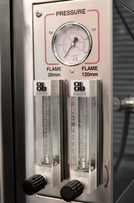 Máy kiểm tra khả năng cháy của cao su và nhựa Điều chỉnh lưu lượng khí