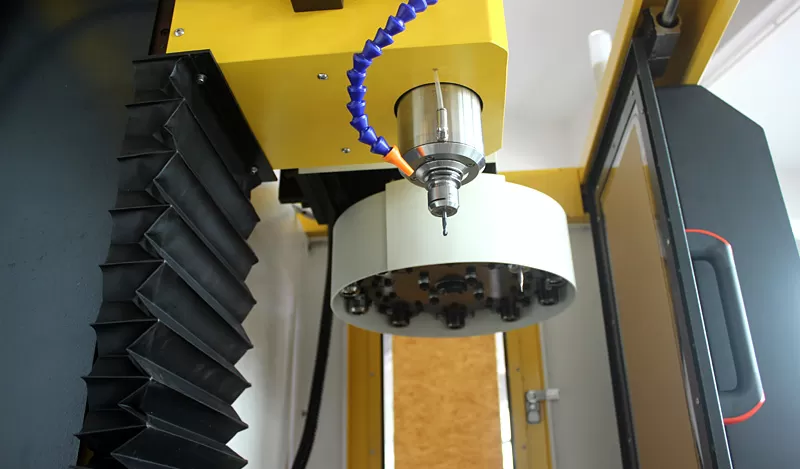 5 Axis CNC Machine – QualiCNC-300