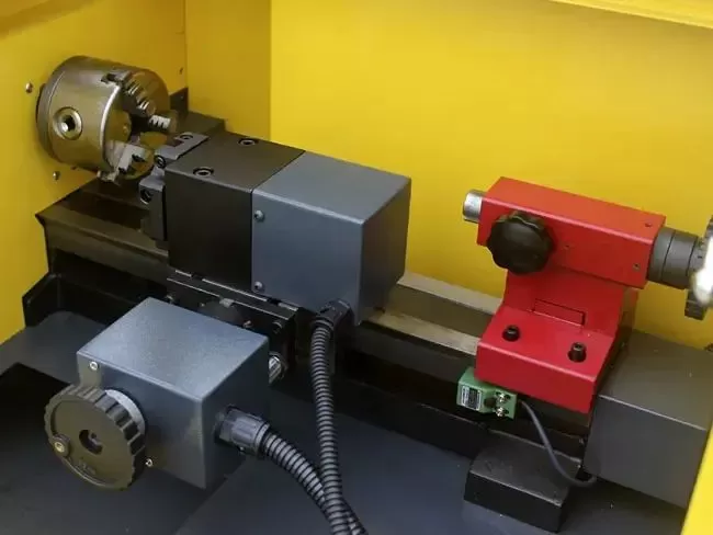 Mini CNC Sample Preparation Lathe – QualiLathe-140