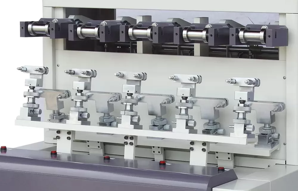 Máy kiểm tra độ mỏi động của cao su