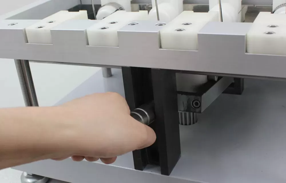 Máy kiểm tra độ chống thấm nước Bally Leather – Máy kiểm tra độ chống thấm nước